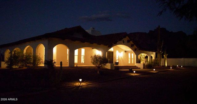 4932 E GREASEWOOD Street, Apache Junction, AZ 85119