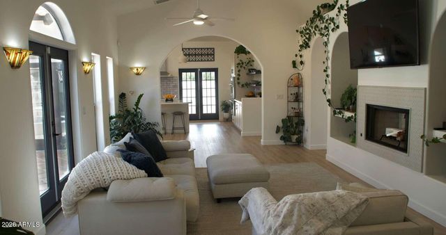 4932 E GREASEWOOD Street, Apache Junction, AZ 85119