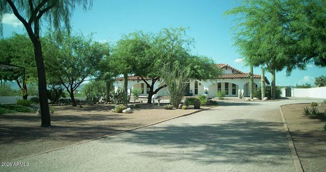 4932 E GREASEWOOD Street, Apache Junction, AZ 85119