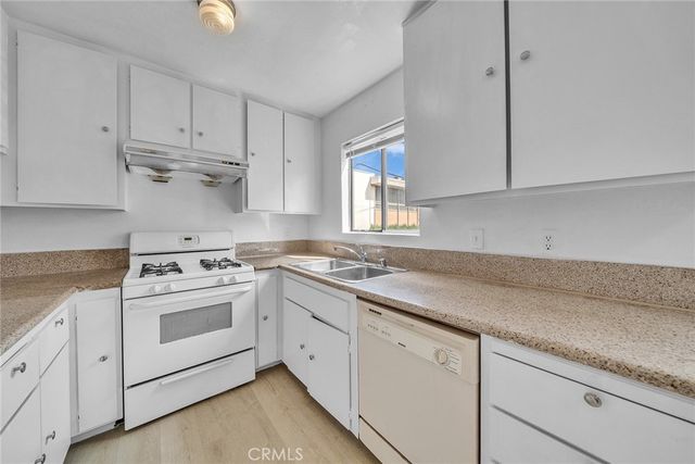127 S Ramona B, Monterey Park, CA 91754