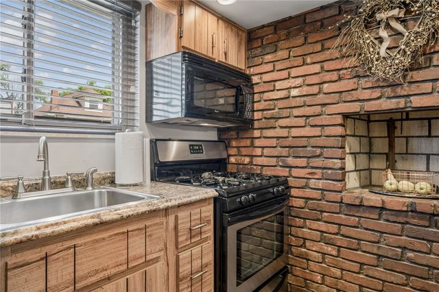601 Lincoln Highway, East Mckeesport, PA 15035