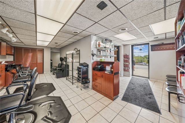 601 Lincoln Highway, East Mckeesport, PA 15035