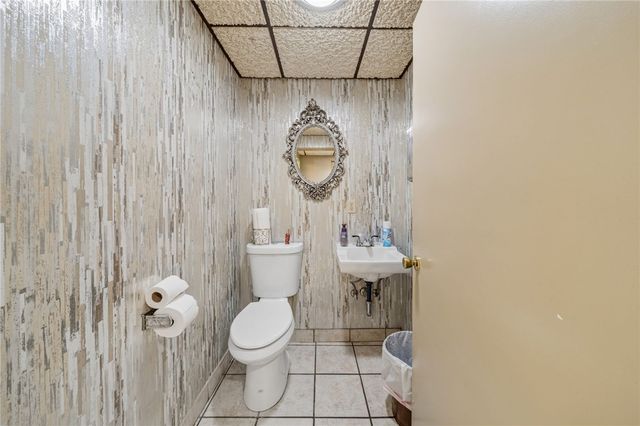 601 Lincoln Highway, East Mckeesport, PA 15035