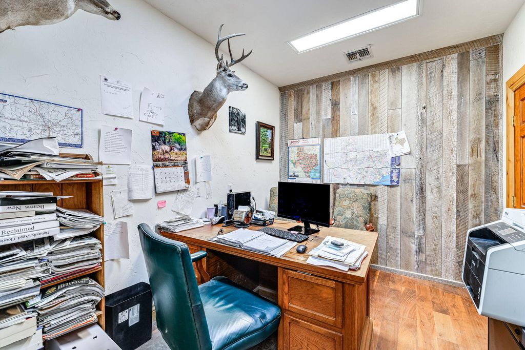 Image 24 of property listing at 2684 W Us Hwy 290, Fredericksburg, TX 78624