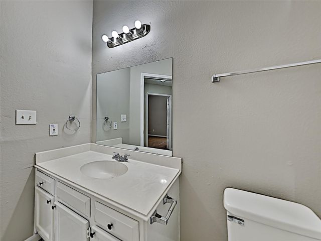 3215 Boynton Drive, Houston, TX 77045
