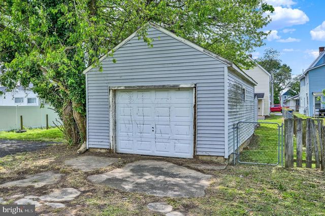 149 N QUEEN ST, Dover, DE 19904
