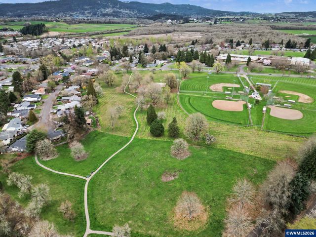 631 NE Sherwood Wy, Corvallis, OR 97330