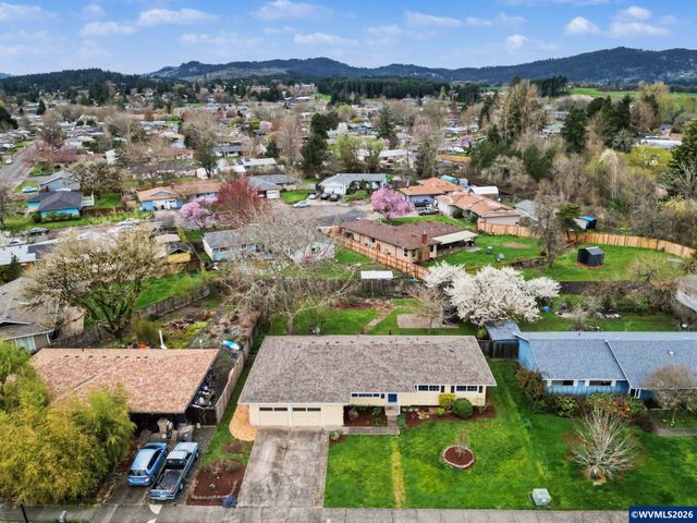 631 NE Sherwood Wy, Corvallis, OR 97330