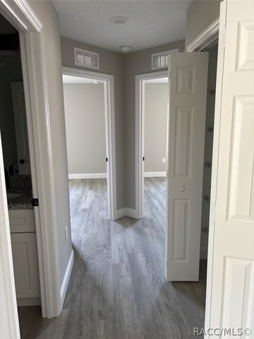 6604 N Roland Drive, Dunnellon, FL 34433