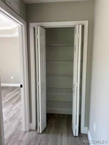 6604 N Roland Drive, Dunnellon, FL 34433