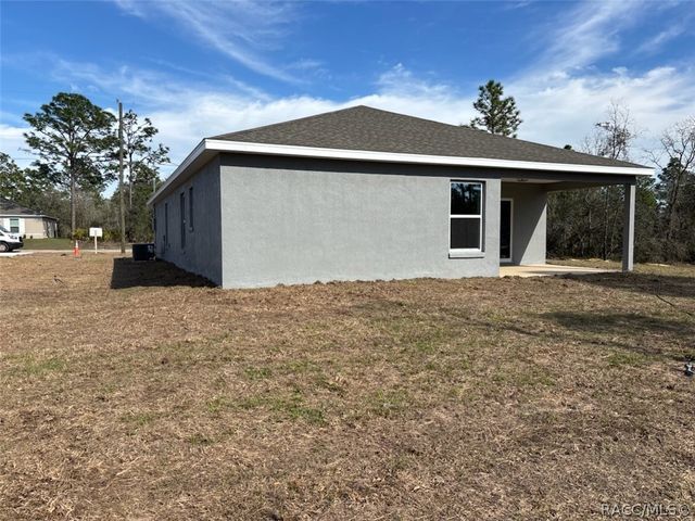 6604 N Roland Drive, Dunnellon, FL 34433