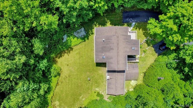 86 Dean Road, Carmel, NY 10512