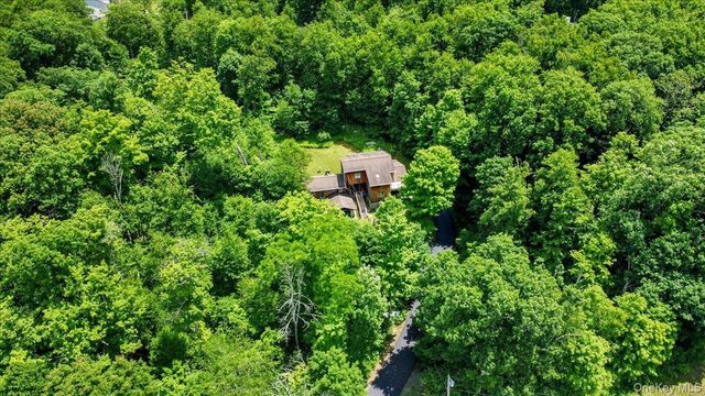86 Dean Road, Carmel, NY 10512