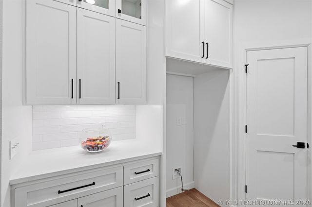 812 W Urbana Street S, Broken Arrow, OK 74012