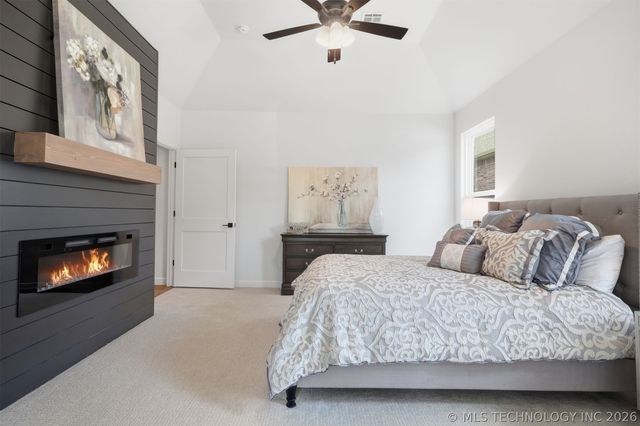 812 W Urbana Street S, Broken Arrow, OK 74012