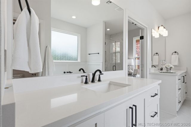 812 W Urbana Street S, Broken Arrow, OK 74012