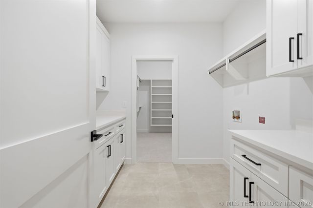812 W Urbana Street S, Broken Arrow, OK 74012