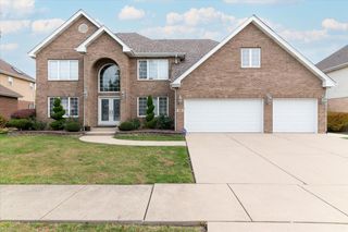 38 E Grandview Drive, South Holland, IL 60473