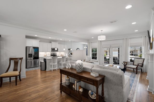 2439 Stonecenter Ln, Murfreesboro, TN 37128