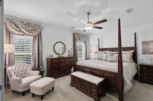 2439 Stonecenter Ln, Murfreesboro, TN 37128