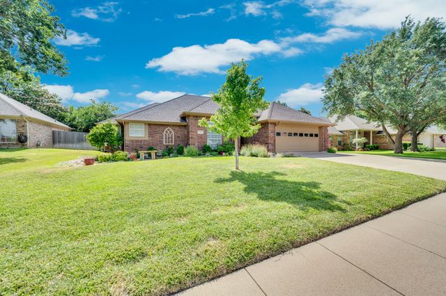 1624 Ross Drive, Midlothian, TX 76065