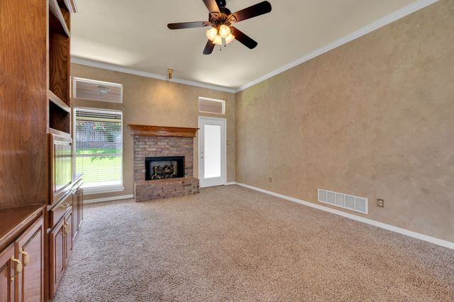 1624 Ross Drive, Midlothian, TX 76065