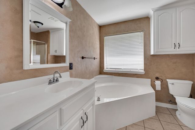 1624 Ross Drive, Midlothian, TX 76065