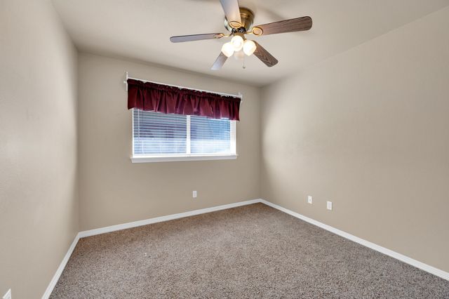 1624 Ross Drive, Midlothian, TX 76065