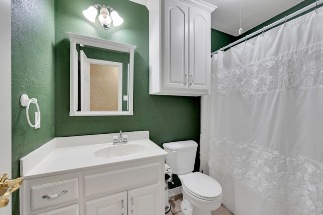 1624 Ross Drive, Midlothian, TX 76065