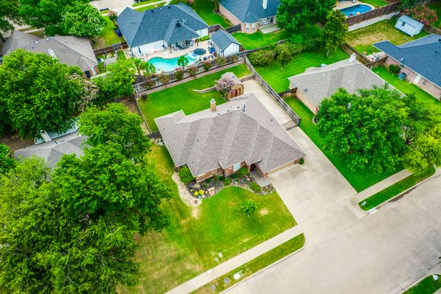 1624 Ross Drive, Midlothian, TX 76065