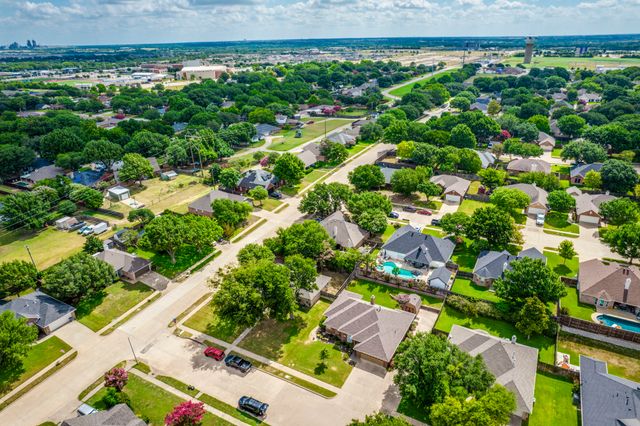 1624 Ross Drive, Midlothian, TX 76065
