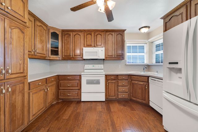 1624 Ross Drive, Midlothian, TX 76065