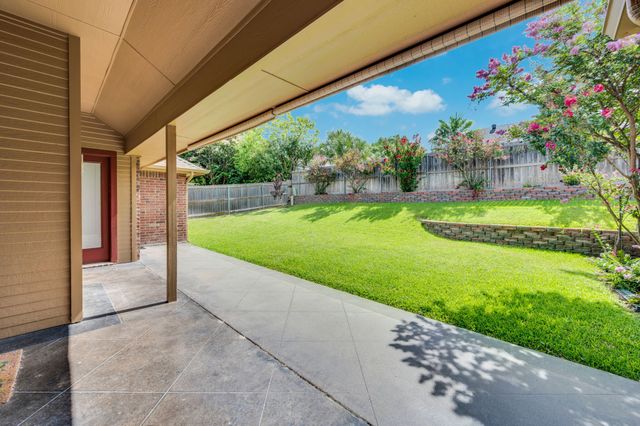 1624 Ross Drive, Midlothian, TX 76065