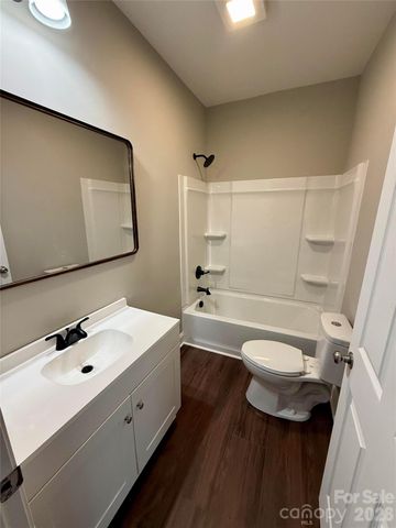 102 S Watterson Street, Kings Mountain, NC 28086