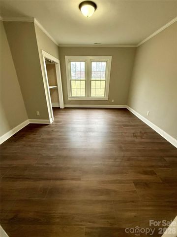 102 S Watterson Street, Kings Mountain, NC 28086