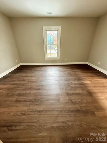 102 S Watterson Street, Kings Mountain, NC 28086