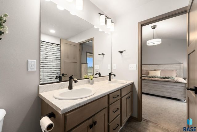 6205 S Dublin Ave Avenue, Sioux Falls, SD 57106