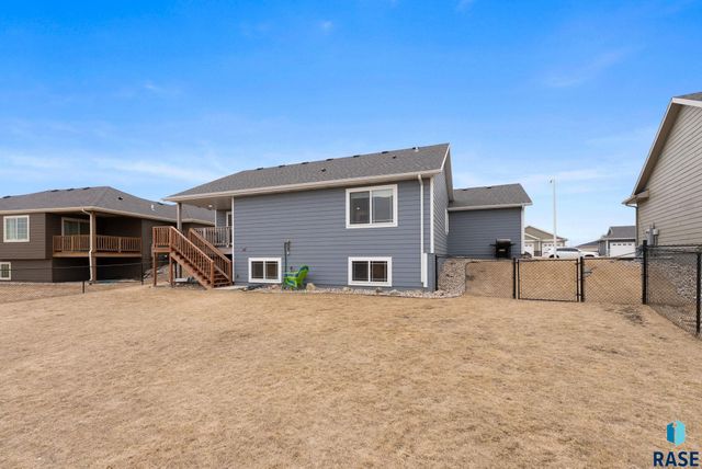 6205 S Dublin Ave Avenue, Sioux Falls, SD 57106