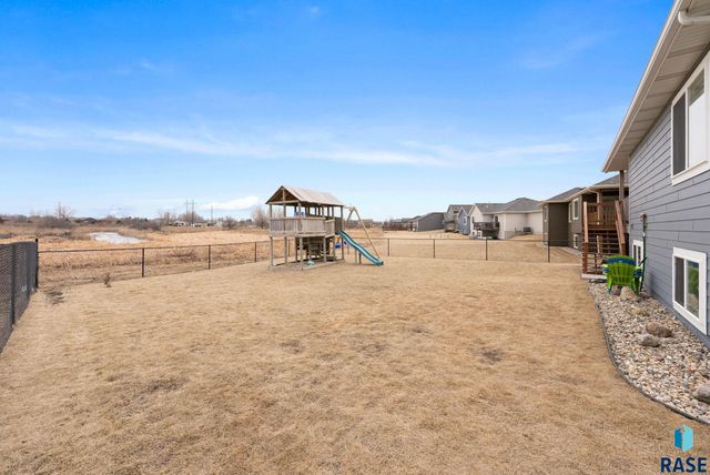 6205 S Dublin Ave Avenue, Sioux Falls, SD 57106