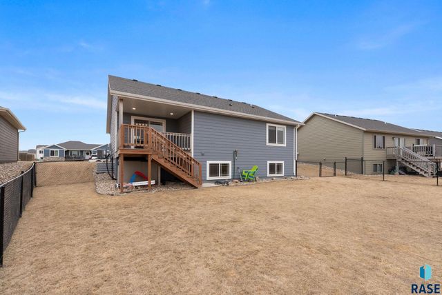 6205 S Dublin Ave Avenue, Sioux Falls, SD 57106