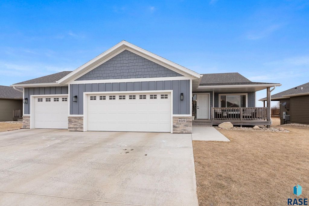 6205 S Dublin Ave Avenue, Sioux Falls, SD 57106