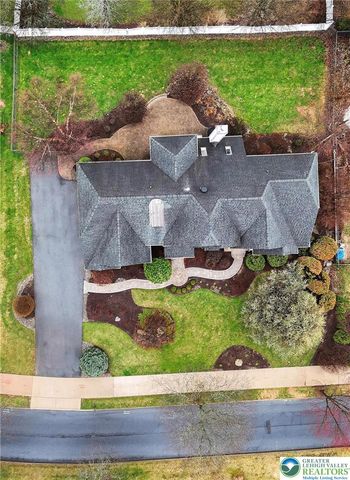 45 Crest Boulevard, Palmer Twp, PA 18045