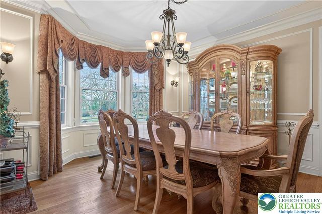45 Crest Boulevard, Palmer Twp, PA 18045