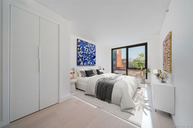 144-49 Northern Blvd 213, Flushing, NY 11354