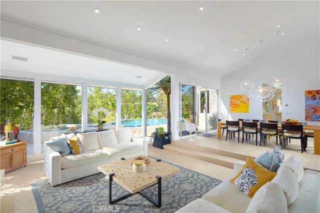 22 Cherry Hills Lane, Newport Beach, CA 92660