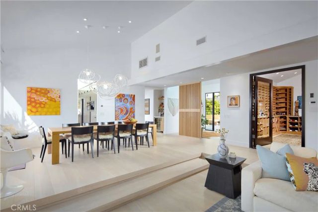 22 Cherry Hills Lane, Newport Beach, CA 92660