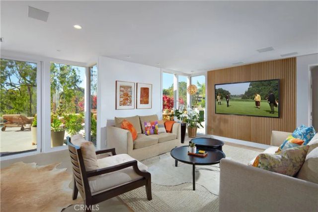 22 Cherry Hills Lane, Newport Beach, CA 92660