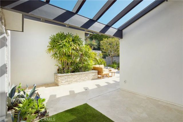 22 Cherry Hills Lane, Newport Beach, CA 92660