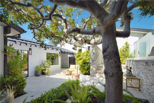 22 Cherry Hills Lane, Newport Beach, CA 92660