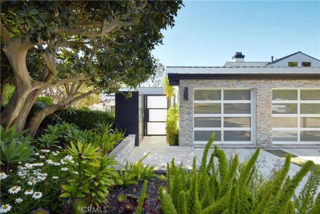 22 Cherry Hills Lane, Newport Beach, CA 92660